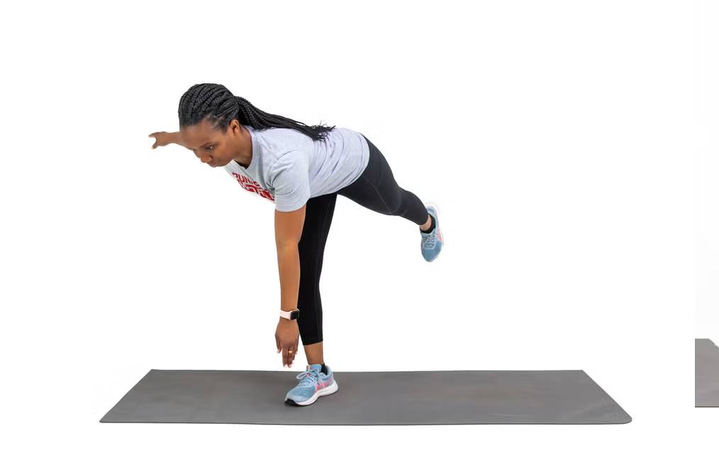 Bài tập deadlift một chân